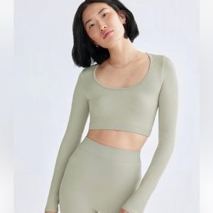 Aritzia Balsam Seamless Longsleeve